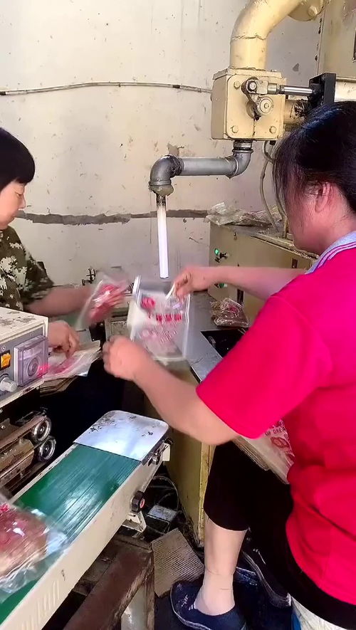 三无产品的制造过程,看看这工厂的环境,老板不觉得昧良心吗